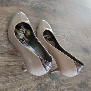 Chic Taupe Sam Edelman Heels with Snakeskin Detail